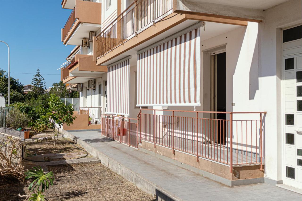 Seashore House - Appartamento A 100 Mt Dal Mare Villafranca Tirrena Exterior photo